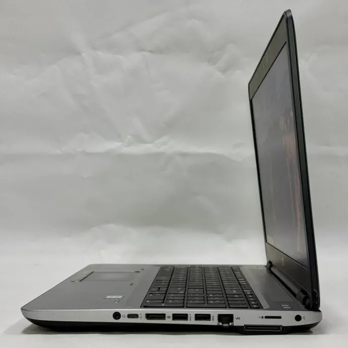 Ноутбук Б-клас HP ProBook 650 G2 / 15.6" (1366x768) TN / Intel Core i5-6300U (2 (4) ядра по 2.4 - 3.0 GHz) / 8 GB DDR4 / 128 GB SSD / Intel HD Graphics 520 / WebCam / Windows 10 Pro б/в - зображення 6
