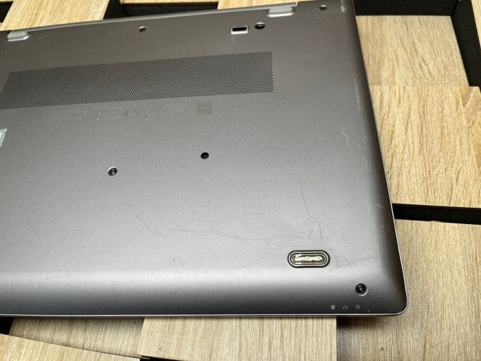 Ноутбук Б-клас HP ZBook 14U G5 / 14" (1920x1080) IPS / Intel Core i5-8350U (4 (8) ядра по 1.7 - 3.6 GHz) / 8 GB DDR4 / 256 GB SSD M.2 / Intel UHD Graphics 620 / WebCam / Fingerprint / HDMI б/в - зображення 10