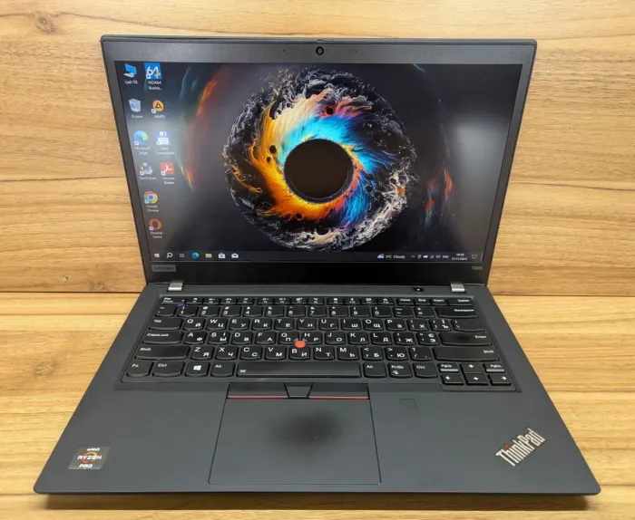 Ультрабук Lenovo ThinkPad T495 / 14" (1920x1080) IPS / AMD Ryzen 5 Pro 3500U (4 (8) ядра по 2.1 - 3.7 GHz) / 16 GB DDR4 / 512 GB SSD / AMD Radeon RX Vega 8 / WebCam / TouchID / Windows 10 б/в - зображення 2