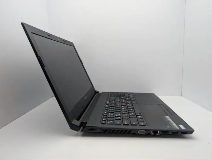 Ноутбук Lenovo B50-30 / 15.6'' (1366x768) TN / Intel Pentium N3540 (4 ядра по 2.16 - 2.66 GHz) / 8 GB DDR3 / 120 GB SSD / Intel HD Graphics / WebCam б/в - зображення 4