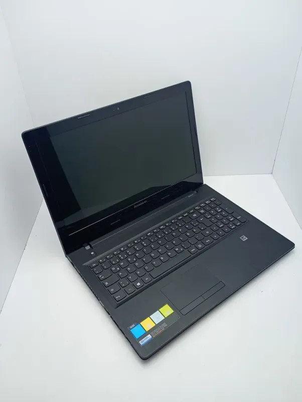 Ноутбук Lenovo G50-30 / 15.6" (1366x768) TN / Intel Celeron N2830 (2 ядра по 2.16 - 2.41 GHz) / 6 GB DDR3 / 120 GB SSD / Intel HD Graphics / WebCam б/в - зображення 3