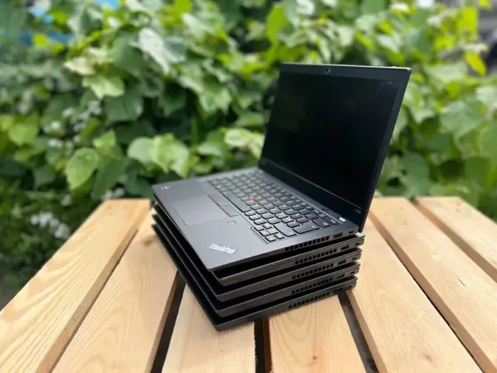 Ультрабук Lenovo ThinkPad X395 / 13.3" (1920x1080) IPS / AMD Ryzen 5 PRO 3500U (4 (8) ядра по 2.1 - 3.7 GHz) / 16 GB DDR4 / 256 GB SSD M.2 / AMD Radeon RX Vega 8 Graphics / WebCam / Windows 10 Pro б/в - зображення 6