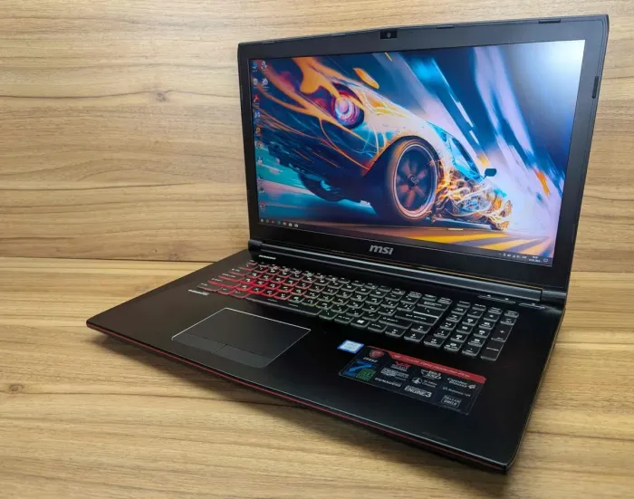 Ігровий ноутбук MSI GE72MVR / 17.3" (1920x1080) IPS / Intel Core i7-7700HQ (4 (8) ядра по 2.8 - 3.8 GHz) / 32 GB DDR4 / 256 GB SSD + 1000 GB HDD / nVidia GeForce GTX 1070, 8 GB GDDR5, 256-bit / WebCam / Windows 10 б/в - зображення 5