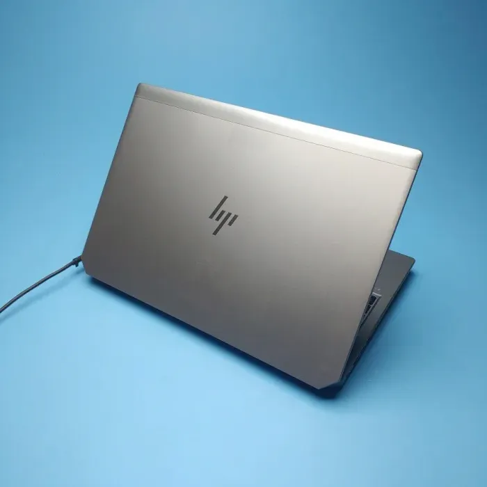 Мобільна робоча станція HP Zbook 15 G5 / 15.6'' (3840x2160) IPS / Intel Core i7-8850H (6 (12) ядер по 2.6 - 3.4 GHz) / 32 GB DDR4 / 480 GB SSD / nVidia Quadro P2000, 4 GB GDDR5, 128-bit / WebCam / Win 10 Pro б/в - зображення 5