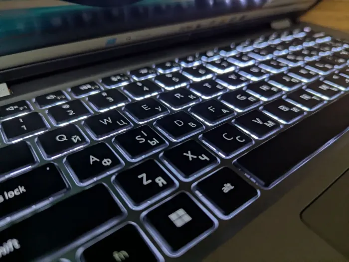 Ультрабук Dell Latitude 5440 / 14" (1920x1080) IPS / Intel Core i7-1355U (10 (12) ядер по 3.7 - 5.0 GHz) / 16 GB DDR4 / 256 GB SSD / Intel Iris Xe Graphics / WebCam / HDMI / Windows 11 б/в - зображення 6