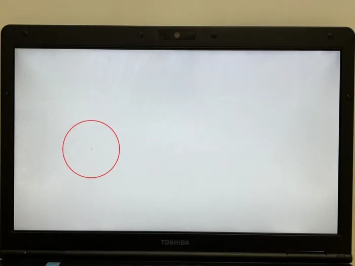 Ноутбук Б-клас Toshiba Tecra A11 / 15.6" (1366x768) TN / Intel Core i3-350M (2 (4) ядра по 2.26 GHz) / 4 GB DDR3 / 120 GB SSD / Intel HD Graphics / WebCam б/в - зображення 3