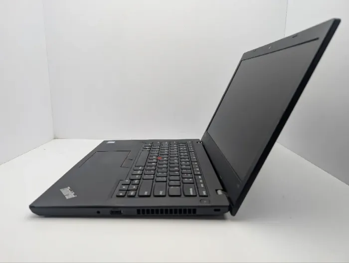 Ноутбук Б-клас Lenovo ThinkPad L480 / 14" (1366x768) TN / Intel Core i5-8250U (4 (8) ядра по 1.6 - 3.4 GHz) / 8 GB DDR4 / 240 GB SSD / Intel UHD Graphics 620 / WebCam б/в - зображення 8