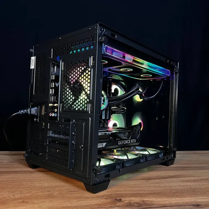 Збірка на замовлення: ігровий ПК AeroCool Dryft Mini Tower / AMD Ryzen 7 7800X3D (8 (16) ядер по 4,2 - 5,0 ГГц) / 32 ГБ DDR5 / 2000 ГБ SSD M.2 / nVidia GeForce RTX 5070, 12 ГБ GDDR7, 192-bit / 750 Вт - зображення 8