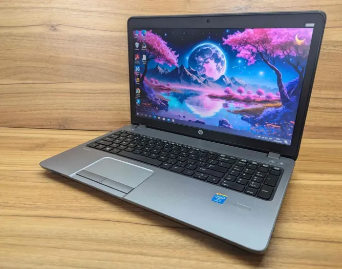 Ноутбук HP ProBook 450 G1 / 15.6" (1366x768) TN / Intel Core i7-4702MQ (4 (8) ядра по 2.2 - 3.2 GHz) / 8 GB DDR3 / 240 GB SSD / Intel HD Graphics 4600 / WebCam / Fingerprint / Windows 10 б/в - зображення 5