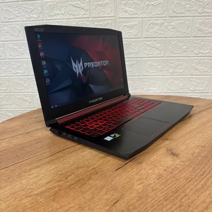 Ігровий ноутбук Б-клас Acer Predator Helios 300 G3-571 / 15.6" (1920x1080) IPS / Intel Core i7-7700HQ (4 (8) ядра по 2.8 - 3.8 GHz) / 8 GB DDR4 / 256 GB SSD / nVidia GeForce GTX 1050 Ti, 4 GB GDDR5, 128-bit / WebCam б/в - зображення 4