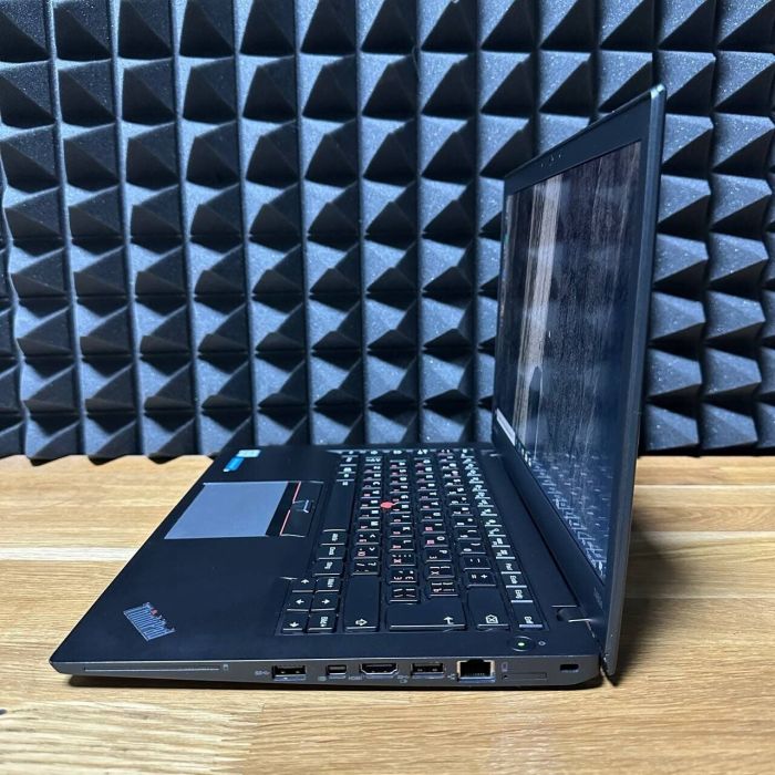 Ноутбук Lenovo ThinkPad T460s / 14" (1920x1080) IPS Touch / Intel Core i5-6300U (2 (4) ядра по 2.4 - 3.0 GHz) / 8 GB DDR4 / 256 GB SSD / Intel HD Graphics 520 / WebCam б/в - изображение 4