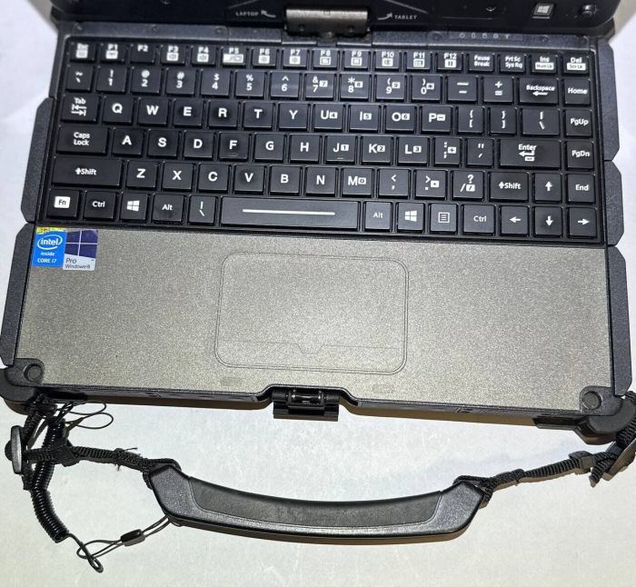 Захищений ноутбук-трансформер Getac V110 G2 / 11.6" (1366x768) IPS Touch / Intel Core i7-5500U (2 (4) ядра по 2.4 - 3.0 GHz) / 8 GB DDR3 / 128 GB SSD + 128 GB SSD / Intel HD Graphics 5500 / WebCam / / Win 10 Pro б/в - зображення 9