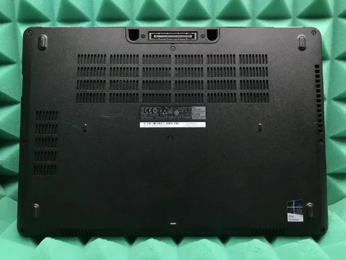 Ультрабук Б-клас Dell Latitude E5470 / 14" (1366x768) TN / Intel Core i5-6300U (2 (4) ядра по 2.4 - 3.0 GHz) / 8 GB DDR4 / 128 GB SSD / Intel HD Graphics 520 / WebCam / USB 3.0 / HDMI / Windows 11 б/в - зображення 6