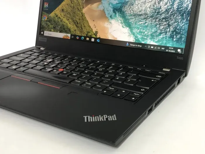 Ноутбук Б-клас Lenovo ThinkPad T495 / 14" (1920x1080) IPS / AMD Ryzen 3 PRO 3300U (4 ядра по 2.1 - 3.5 GHz) / 8 GB DDR4 / 256 GB SSD NVMe / AMD Radeon RX Vega 6 Graphics / WebCam / Win 10 Pro б/в - зображення 9