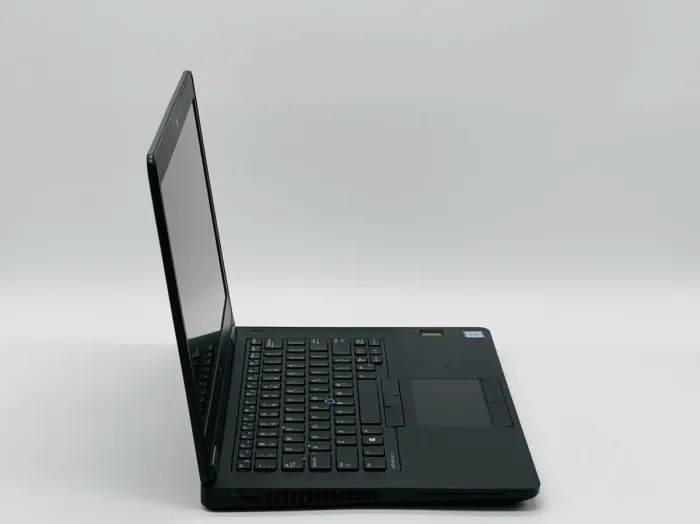 Ультрабук Dell Latitude E5470 / 14" (1920x1080) IPS / Intel Core i5-6440HQ (4 ядра по 2.6 - 3.5 GHz) / 16 GB DDR4 / 240 GB SSD / Intel HD Graphics 530 / WebCam / HDMI б/в - зображення 3