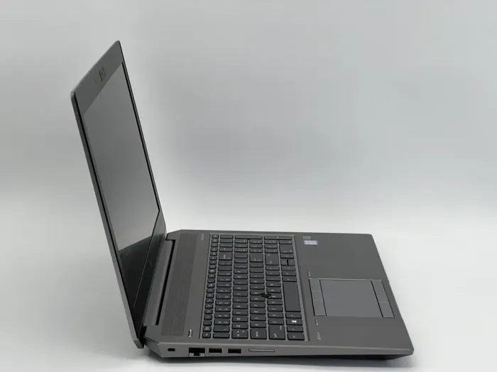 Мобільна робоча станція HP ZBook 15 G5 / 15.6" (1920x1080) IPS / Intel Xeon E-2176M (6 (12) ядер по 2.7 - 4.4 GHz) / 16 GB DDR4 / 480 GB SSD / nVidia Quadro P1000, 4 GB GDDR5, 128-bit / WebCam б/в - зображення 3