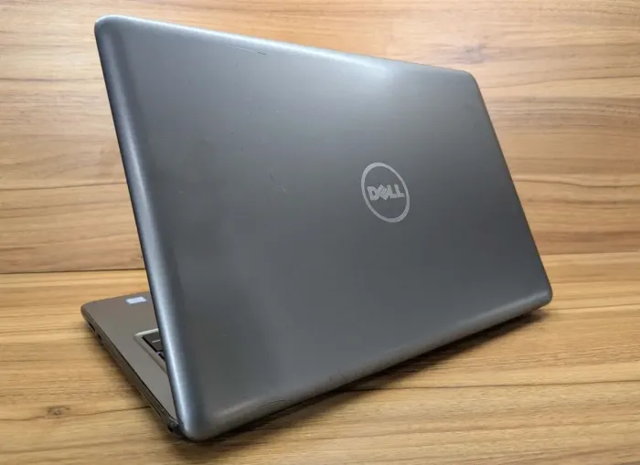 Ноутбук Dell Inspiron 5570 / 15.6" (1366x768) TN / Intel Core i5-7200U (2 (4) ядра по 2.5 - 3.1 GHz) / 8 GB DDR4 / 256 GB SSD / Intel HD Graphics 620 / WebCam / Windows 10 б/в - зображення 7