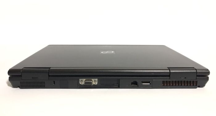 Мобільна робоча станція Б-клас Fujitsu Celsius H710 / 15.6" (1920x1080) TN / Intel Core i7-2640M (2 (4) ядра по 2.8 - 3.5 GHz) / 8 GB DDR3 / 500 GB HDD / nVidia Quadro 1000M, 2 GB GDDR3, 128-bit / WebCam б/в - зображення 3