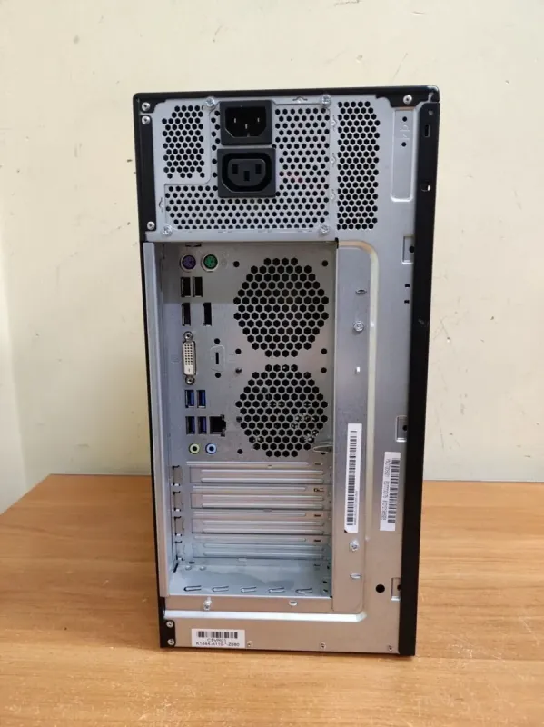 Комп'ютер Fujitsu Esprimo P757/E90+ Tower / Intel Core i5-6500 (4 ядра по 3,2 - 3,6 ГГц) / 16 ГБ DDR4 / 240 ГБ SSD / Intel HD Graphics 530 / 280 Вт / DisplayPort / DVI б/в - зображення 4
