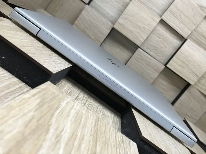 Ультрабук Б-клас HP EliteBook 830 G6 / 13.3" (1920x1080) IPS / Intel Core i5-8365U (4 (8) ядра по 1.6 - 4.1 GHz) / 8 GB DDR4 / 256 GB SSD / Intel UHD Graphics / WebCam / HDMI б/в - зображення 7