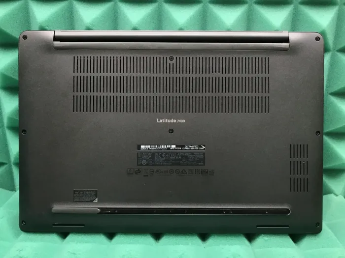 Ультрабук Б-клас Dell Latitude 7400 / 14" (1366x768) TN / Intel Core i5-8265U (4 (8) ядра по 1.6 - 3.9 GHz) / 8 GB DDR4 / 256 GB SSD M.2 / Intel UHD Graphics 620 / WebCam / USB 3.1 / HDMI / Windows 10 лицензия б/в - зображення 9