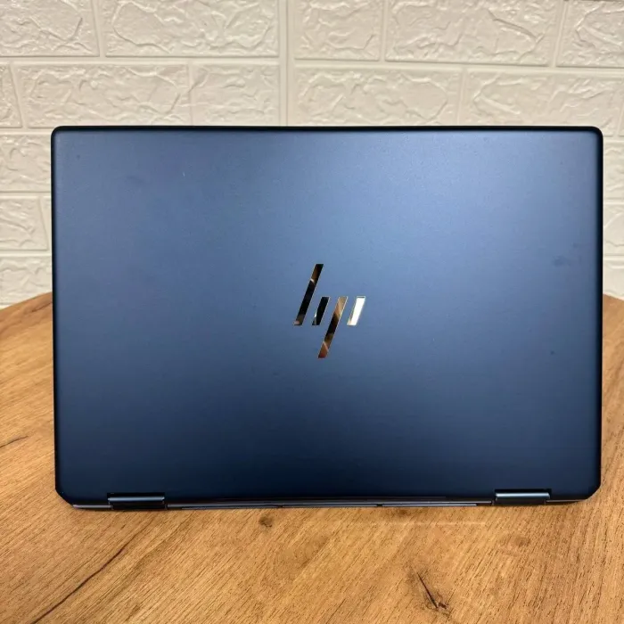 Ультрабук-трансформер Б-клас HP Spectre 16-f0013dx x360 Blue / 16" (3072x1920) IPS Touch / Intel Core i7-11390H (4 (8) ядра по 2.9 - 5.0 GHz) / 16 GB DDR4 / 512 GB SSD NVMe / Intel Iris Xe / WebCam б/в - зображення 3