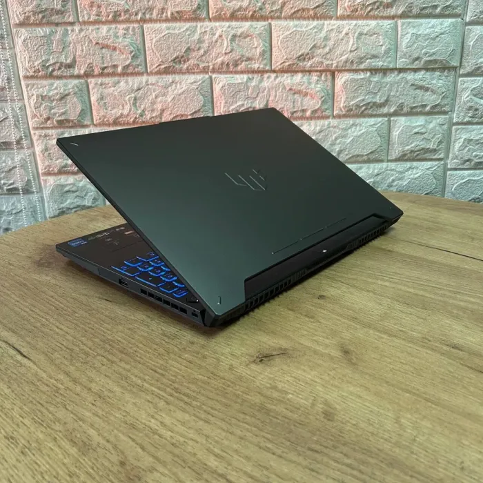 Ігровий ноутбук Asus TUF Gaming F15 FX507ZI4 / 15.6" (1920x1080) IPS / Intel Core i7-12700H (14 (20) ядер по 3.5 - 4.7 GHz) / 16 GB DDR4 / 512 GB SSD / nVidia GeForce RTX 4070, 8 GB GDDR6, 128-bit / WebCamб/в - зображення 6