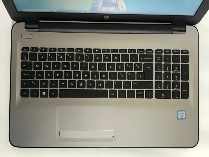 Ноутбук HP 250 G5 Silver / 15.6" (1920x1080) TN / Intel Core i5-6200U (2 (4) ядра по 2.3 - 2.8 GHz) / 8 GB DDR3 / 256 GB SSD / Intel HD Graphics 520 / WebCam / DVD-ROM / Win 10 Pro б/в - зображення 8