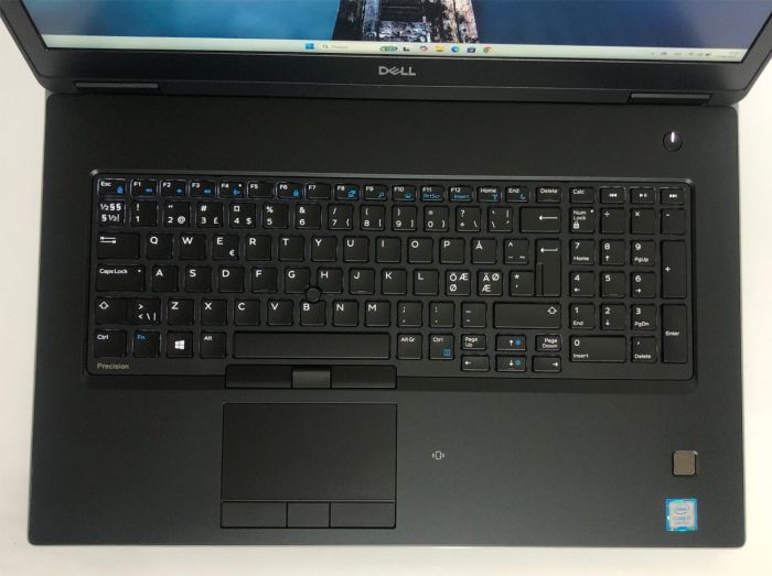 Мобільна робоча станція Б-класу Dell Precision 7730 / 17,3" (1920x1080) IPS / Intel Core i7-8750H (6 (12) ядер по 2,2 - 4,1 ГГц) / 32 ГБ DDR4 / 512 ГБ SSD NVMe / nVidia Quadro P3200, 6 ГБ GDDR5, 192-біт / Win 11 Pro б/в - зображення 10