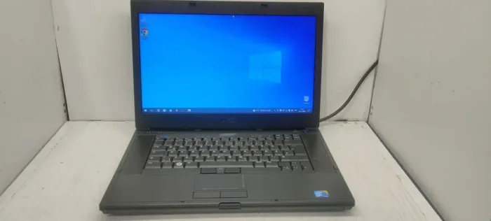 Ноутбук Dell Latitude E6510 / 15.6" (1366x768) TN / Intel Core i5-430M (2 (4) ядра по 2.26 - 2.53 GHz) / 4 GB DDR3 / 120 GB SSD / Intel HD Graphics / WebCam б/в - зображення 2