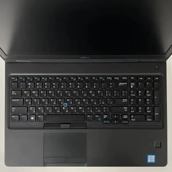 Ультрабук Dell Latitude 5590 / 15.6" (1920x1080) IPS / Intel Core i5-8350U (4 (8) ядра по 1.7 - 3.6 GHz) / 16 GB DDR4 / 256 GB SSD / Intel UHD Graphics 620 / WebCam / TouchID б/в - зображення 3