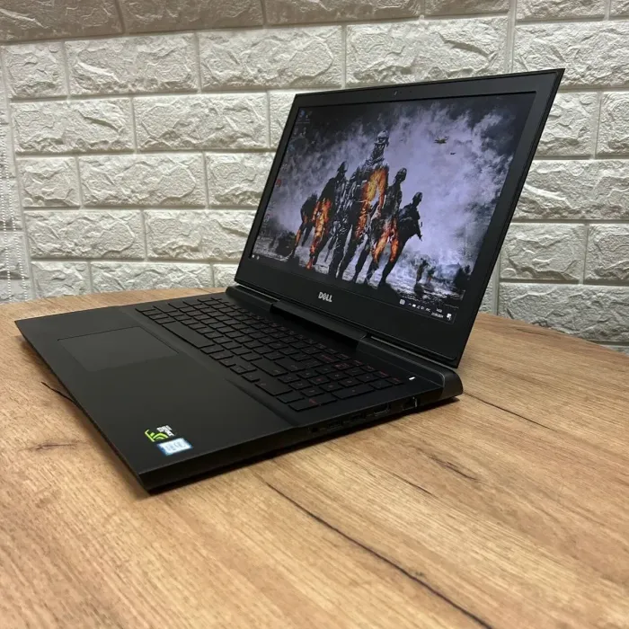 Ігровий ноутбук Б-клас Dell Inspiron 15 Gaming 7567 / 15.6" (1920x1080) IPS / Intel Core i5-7300HQ (4 ядра по 2.5 - 3.5 GHz) / 8 GB DDR4 / 128 GB SSD M.2 + 1000 GB HDD / nVidia GeForce GTX 1050, 4 GB GDDR5, 128-bit / WebCam б/в - зображення 5
