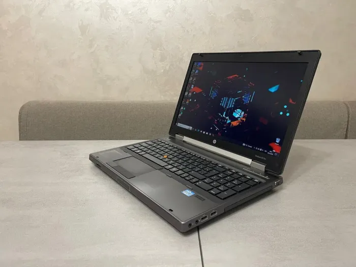 Мобільна робоча станція HP EliteBook 8570w / 15.6" (1920x1080) TN / Intel Core i7-3720QM (4 (8) ядра по 2.6 - 3.6 GHz) / 12 GB DDR3 / 64 GB SSD + 500 GB HDD / nVidia Quadro K1000M, 2 GB GDDR3, 128-bit б/в - зображення 6