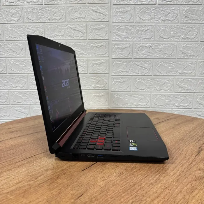 Ігровий ноутбук Б-клас Acer Nitro 5 AN515-53 / 15.6" (1920x1080) TN / Intel Core i5-8300H (4 (8) ядра по 2.3 - 4.0 GHz) / 16 GB DDR4 / 512 GB SSD / nVidia GeForce GTX 1050, 4 GB GDDR5, 128-bit / WebCam б/в - зображення 4