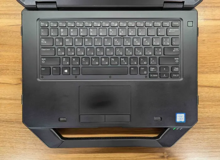 Захищений ноутбук Dell Latitude 14 Rugged 5414 / 14" (1366x768) TN / Intel Core i5-6300U (2 (4) ядра по 2.4 - 3.0 GHz) / 8 GB DDR4 / 256 GB SSD / Intel HD Graphics 520 / WebCam / HDMI / Windows 10 б/в - зображення 3