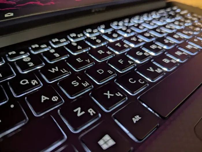 Ігровий ноутбук Dell XPS 15 9570 / 15.6" (1920x1080) IPS / Intel Core i7-8750H (6 (12) ядер по 2.2 - 4.1 GHz) / 16 GB DDR4 / 512 GB SSD / nVidia GeForce GTX 1050 Ti, 4 GB GDDR5, 128-bit / HDMI / Windows 10 б/в - зображення 6