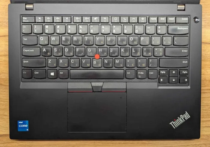 Ультрабук Lenovo ThinkPad L14 / 14" (1920x1080) IPS / Intel Core i5-1135G7 (4 (8) ядра по 2.4 - 4.2 GHz) / 16 GB DDR4 / 500 GB SSD / Intel Iris Xe Graphics / WebCam / Windows 10 б/в - зображення 3