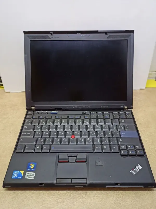 Ультрабук Б-клас Lenovo ThinkPad X201 / 12.1" (1280x800) TN / Intel Core i5-520M (2 (4) ядра по 2.4 - 2.93 GHz) / 4 GB DDR3 / 120 GB HDD / Intel HD Graphics / WebCam / Fingerprint б/в - зображення 2