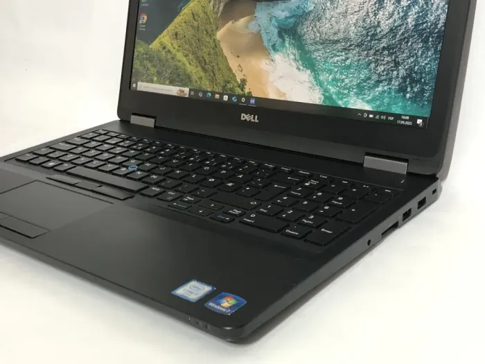 Ноутбук Dell Latitude E5570 / 15.6" (1920x1080) IPS / Intel Core i3-6100U (2 (4) ядра по 2.3 GHz) / 8 GB DDR4 / 128 GB SSD / Intel HD Graphics 520 / WebCam б/в - зображення 9