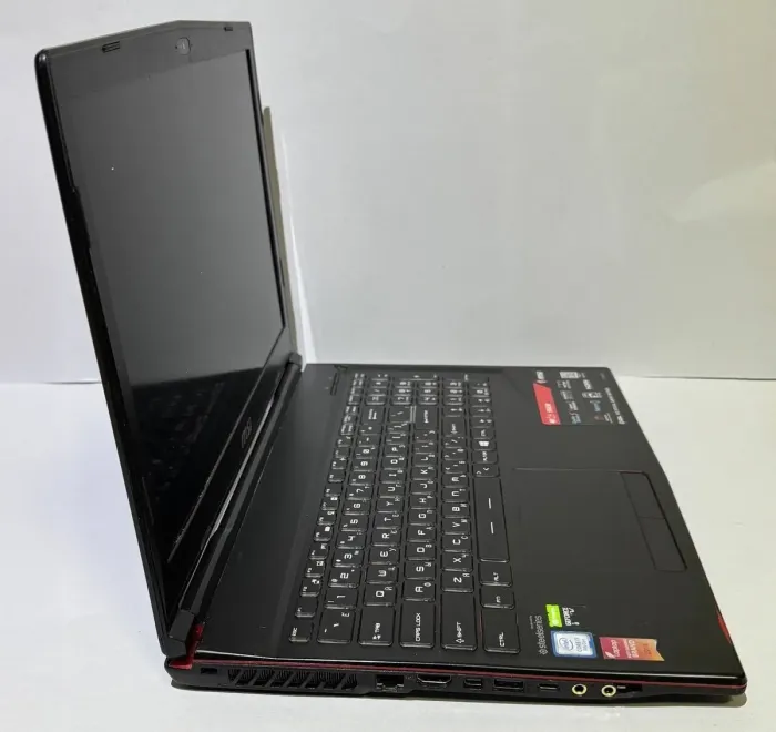 Ігровий ноутбук Б-клас MSI GL63 9SEK / 15.6" (1920x1080) IPS / Intel Core i7-9750H (6 (12) ядер по 2,6 - 4,5 ГГц) / 16 ГБ DDR4 / 256 ГБ SSD + 256 ГБ SSD / nVidia GeForce RTX 2060, 6 ГБ GDDR6, 192-біт / WebCam / Win 11 Pro б/в - изображение 4