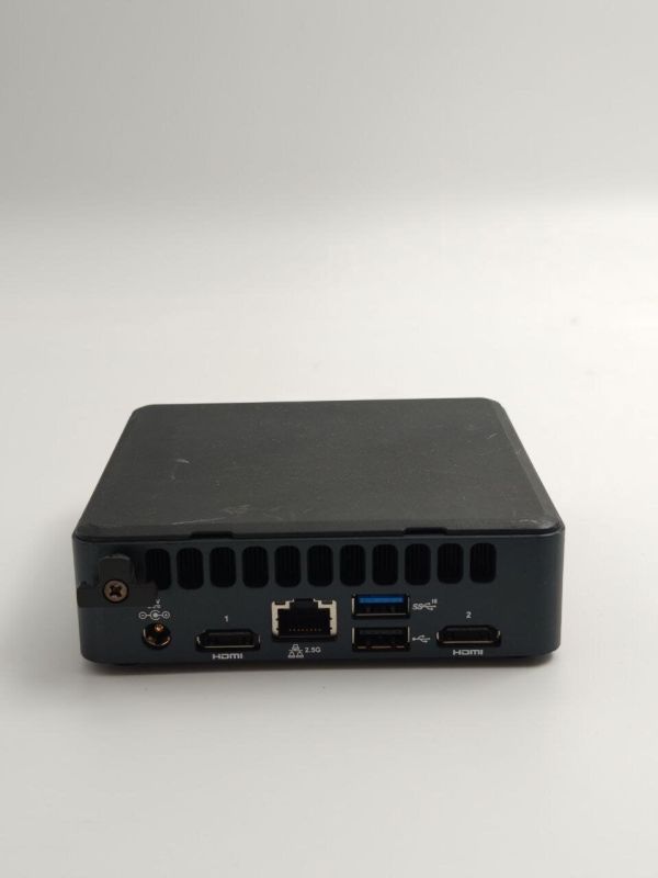 Неттоп Б-клас Intel NUC 11TNBi5 USFF / Intel Core i5-1135G7 (4 (8) ядра по 2.4 - 4.2 GHz) / 8 GB DDR4 / 128 GB SSD / Intel Xe Graphics / USB 3.1 / Wi-Fi / Bluetooth / HDMI / Блок живлення б/в - зображення 3