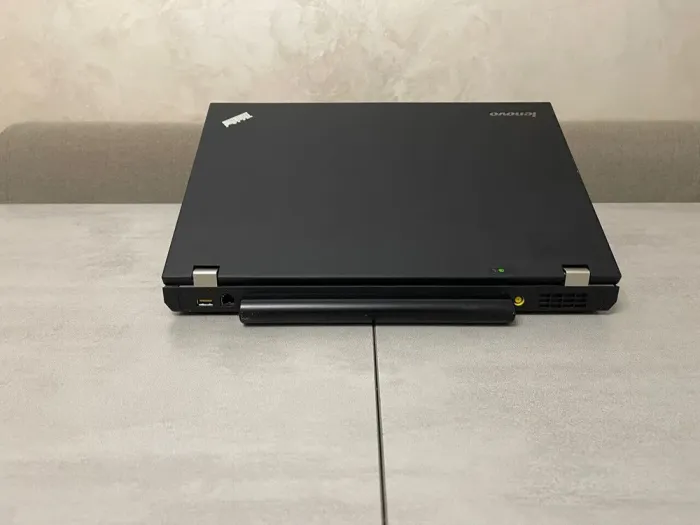 Ноутбук Lenovo ThinkPad T520 / 15.6" (1600x900) TN / Intel Core i5-2520M (2 (4) ядра по 2.5 - 3.2 GHz) / 8 GB DDR3 / 128 GB SSD / Intel HD Graphics 3000 / DVD-ROM б/в - зображення 7