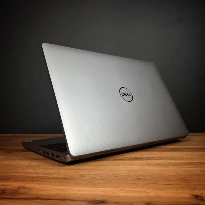 Ноутбук Dell Latitude 5510 / 15.6" (1920x1080) IPS / Intel Core i5-10310U (4 (8) ядра по 1.7 - 4.4 GHz) / 8 GB DDR4 / 256 GB SSD M.2 / nVidia Quadro P520, 2 GB GDDR5, 64-bit / WebCam б/в - зображення 11