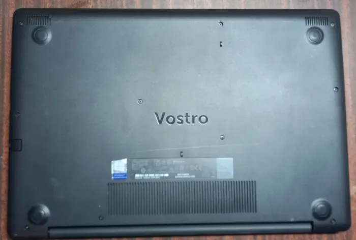 Ігровий ноутбук Dell Vostro 3583 / 15.6" (1920x1080) TN / Intel Core i7-8565U (4 (8) ядра по 1.8 - 4.6 GHz) / 8 GB DDR4 / 256 GB SSD / AMD Radeon 520, 2 GB GDDR5, 64-bit / WebCam / Windows 10 б/в - зображення 7