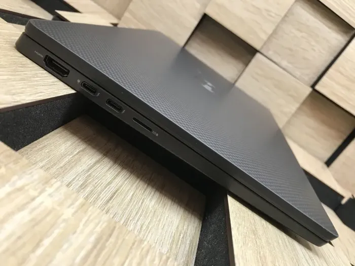 Ультрабук Б-клас Dell Latitude 7410 / 14" (1920x1080) IPS / Intel Core i5-10210U (4 (8) ядра по 1.6 - 4.2 GHz) / 8 GB DDR4 / 256 GB SSD M.2 / Intel UHD Graphics / WebCam / USB 3.2 / HDMI / Windows 10 б/в - зображення 5