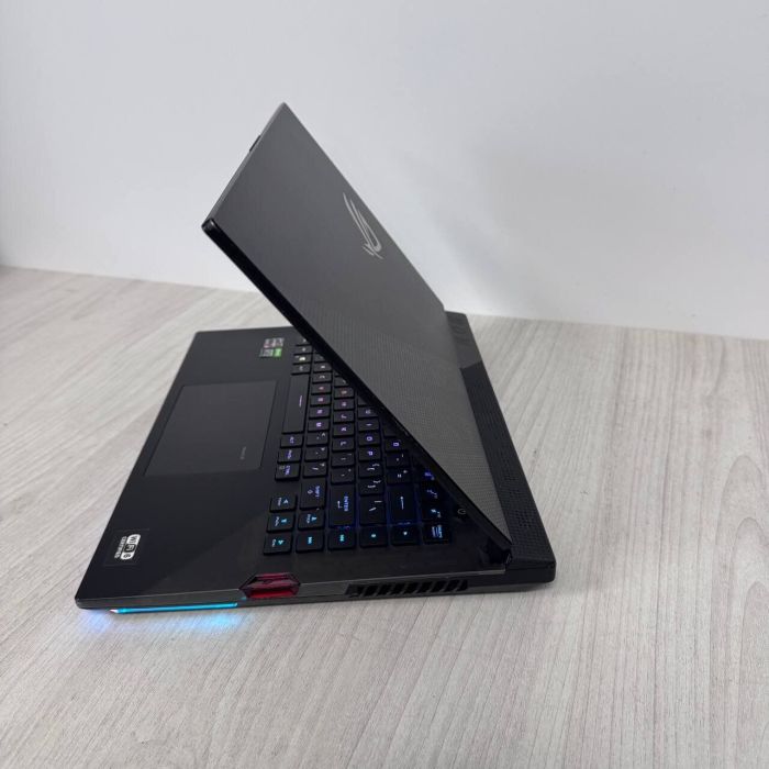Ігровий ноутбук Asus ROG Strix SCAR 15 G533QS / 15.6" (1920x1080) IPS / AMD Ryzen 9 5900HS (8 (16) ядер по 3.0 - 4.6 GHz) / 32 GB DDR4 / 1000 GB SSD / nVidia GeForce RTX 3080, 16 GB GDDR6, 256-bit / WebCam б/в - зображення 13