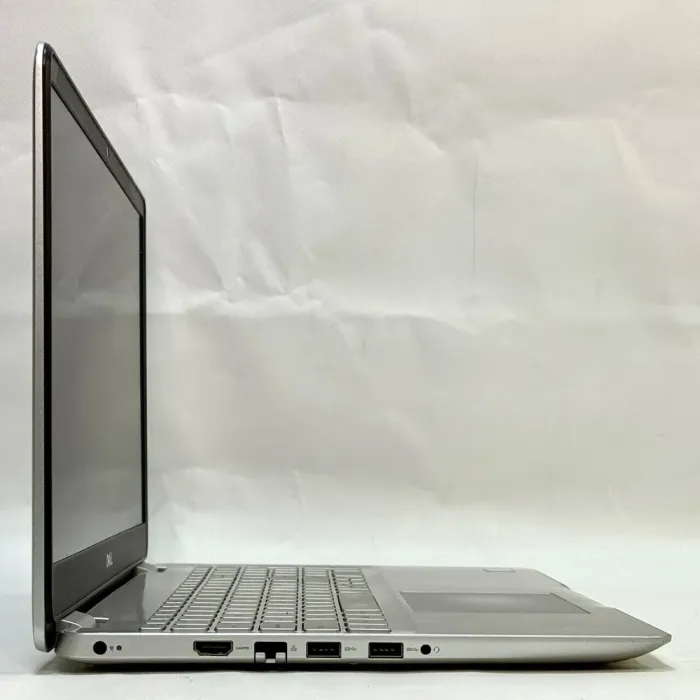 Ноутбук Б-клас Dell Inspiron 15 5584 / 15.6" (1920x1080) IPS Touch / Intel Core i7-8565U (4 (8) ядер по 1.8 - 4.6 GHz) / 16 GB DDR4 / 128 GB SSD + 500 GB HDD / Intel UHD Graphics / WebCam / Windwos 11 Pro б/в - зображення 5