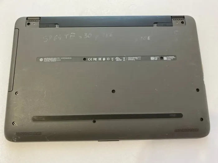 Ноутбук Б-клас HP 250 G5 / 15.6" (1366x768) TN / Intel Celeron N3060 (2 ядра по 1.6 - 2.48 GHz) / 8 GB DDR3 / 240 GB SSD / Intel HD Graphics 400 / WebCam / DVD-RW / HDMI б/в - зображення 8