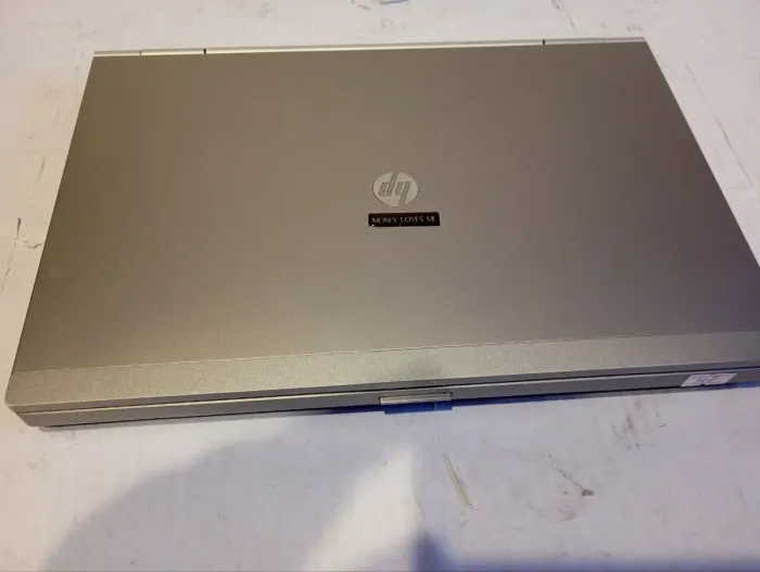 Ноутбук Б-клас HP EliteBook 8470p / 14" (1600x900) TN / Intel Core i5-3320M (2 (4) ядра по 2.6 - 3.3 GHz) / 8 GB DDR3 / 500 GB HDD / Intel HD Graphics 4000 / WebCam / DVD-ROM б/в - зображення 7