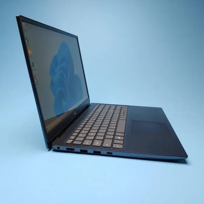 Ультрабук Dell Vostro 5590 / 15.6" (1920x1080) IPS / Intel Core i5-10210U (4 (8) ядра по 1.6 - 4.2 GHz) / 8 GB DDR4 / 256 GB SSD / Intel UHD Graphics / WebCam / Win 10 Pro б/в - зображення 4